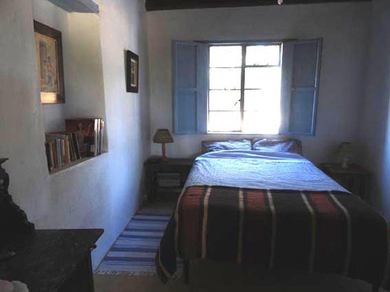 Gumtree Cottage bedroom off lounge